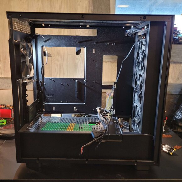 Lian Li Lancool Medium PC tower